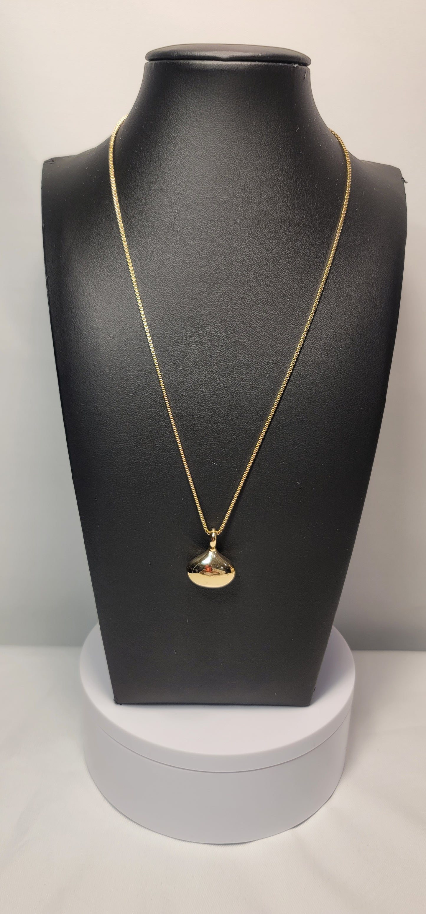 "Heart's Whisper Necklace set