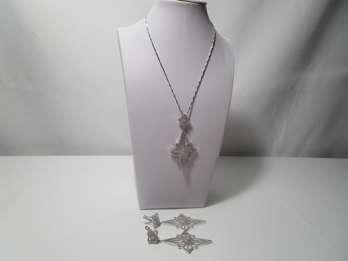 Rhombus Elegant Silver Jewelry set